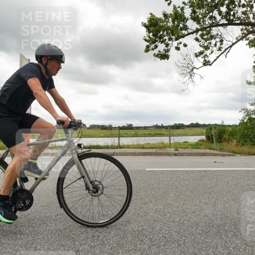 30.08.2026 - Elbe Triathlon Hamburg Michael Burmester http://msf.ph/oto/10110584 30.08.2026 14:50:46 Radfahren  meine-sportfotos.de
