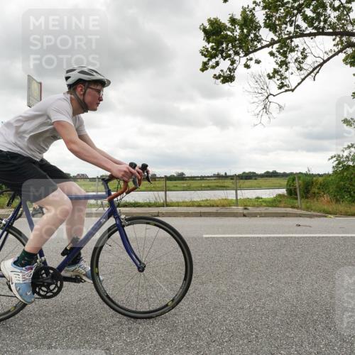 30.08.2026 - Elbe Triathlon Hamburg Michael Burmester http://msf.ph/oto/10110592 30.08.2026 14:51:28 Radfahren  meine-sportfotos.de