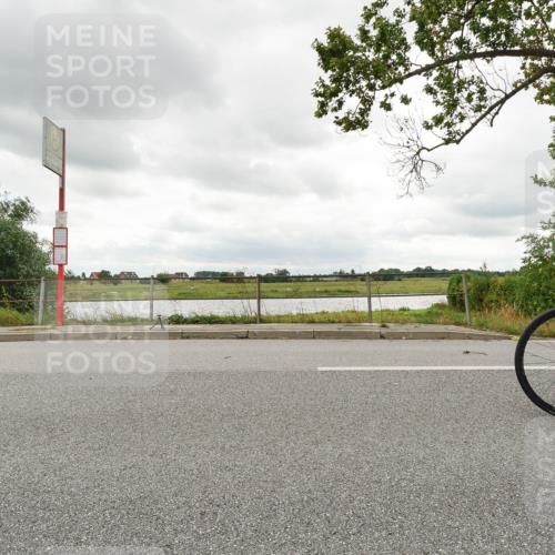 30.08.2026 - Elbe Triathlon Hamburg Michael Burmester http://msf.ph/oto/10110599 30.08.2026 14:51:46 Radfahren  meine-sportfotos.de