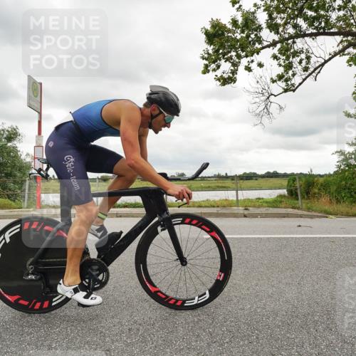 30.08.2026 - Elbe Triathlon Hamburg Michael Burmester http://msf.ph/oto/10110606 30.08.2026 14:52:33 Radfahren 1 meine-sportfotos.de