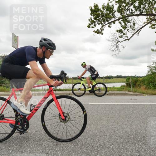 30.08.2026 - Elbe Triathlon Hamburg Michael Burmester http://msf.ph/oto/10110609 30.08.2026 14:52:42 Radfahren  meine-sportfotos.de