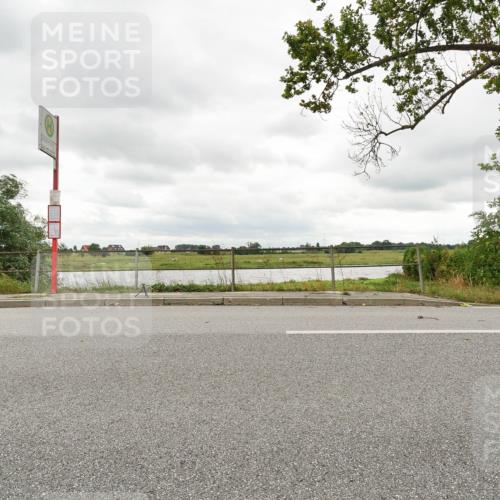 30.08.2026 - Elbe Triathlon Hamburg Michael Burmester http://msf.ph/oto/10110610 30.08.2026 14:52:43 Radfahren  meine-sportfotos.de