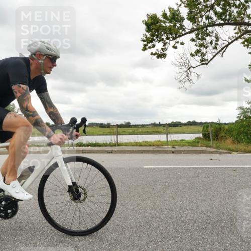 30.08.2026 - Elbe Triathlon Hamburg Michael Burmester http://msf.ph/oto/10110611 30.08.2026 14:52:44 Radfahren  meine-sportfotos.de