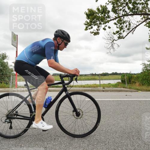 30.08.2026 - Elbe Triathlon Hamburg Michael Burmester http://msf.ph/oto/10110612 30.08.2026 14:52:45 Radfahren  meine-sportfotos.de
