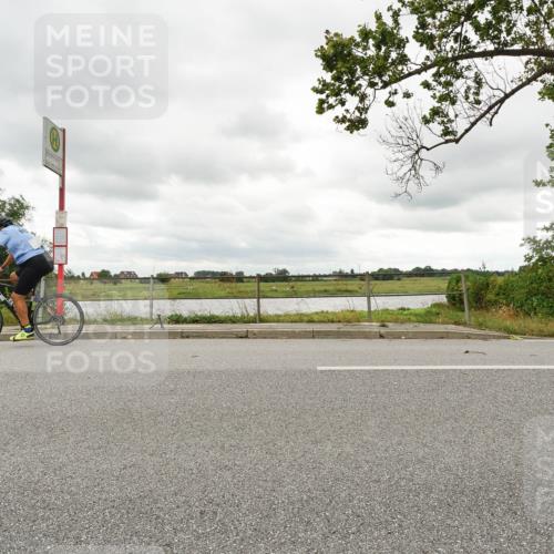 30.08.2026 - Elbe Triathlon Hamburg Michael Burmester http://msf.ph/oto/10110618 30.08.2026 14:53:13 Radfahren  meine-sportfotos.de