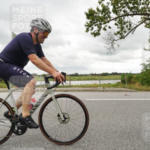 30.08.2026 - Elbe Triathlon Hamburg Michael Burmester http://msf.ph/oto/10110625 30.08.2026 14:53:45 Radfahren  meine-sportfotos.de