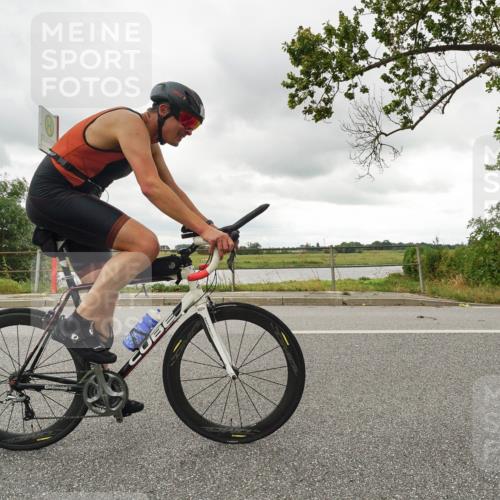 30.08.2026 - Elbe Triathlon Hamburg Michael Burmester http://msf.ph/oto/10110638 30.08.2026 14:54:43 Radfahren  meine-sportfotos.de
