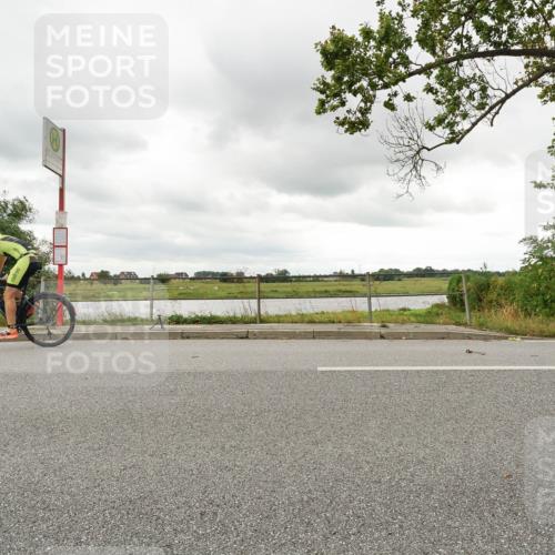 30.08.2026 - Elbe Triathlon Hamburg Michael Burmester http://msf.ph/oto/10110641 30.08.2026 14:54:51 Radfahren  meine-sportfotos.de