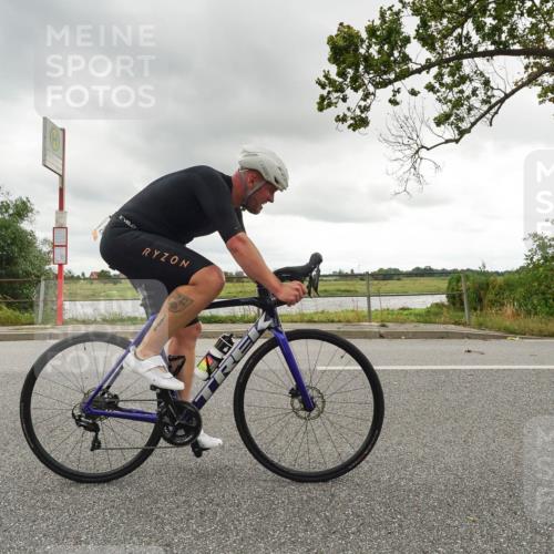 30.08.2026 - Elbe Triathlon Hamburg Michael Burmester http://msf.ph/oto/10110656 30.08.2026 14:55:59 Radfahren 9691 meine-sportfotos.de