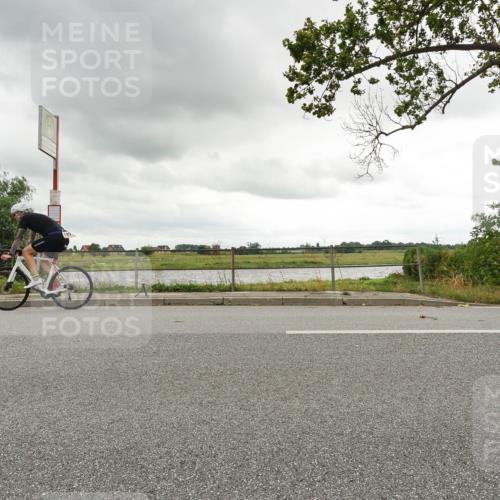 30.08.2026 - Elbe Triathlon Hamburg Michael Burmester http://msf.ph/oto/10110666 30.08.2026 14:56:27 Radfahren  meine-sportfotos.de
