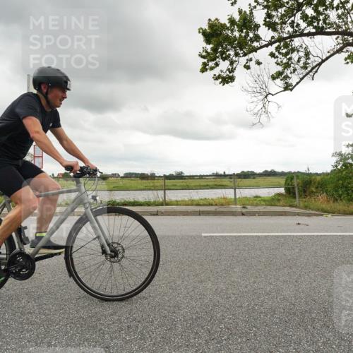 30.08.2026 - Elbe Triathlon Hamburg Michael Burmester http://msf.ph/oto/10110667 30.08.2026 14:56:32 Radfahren  meine-sportfotos.de