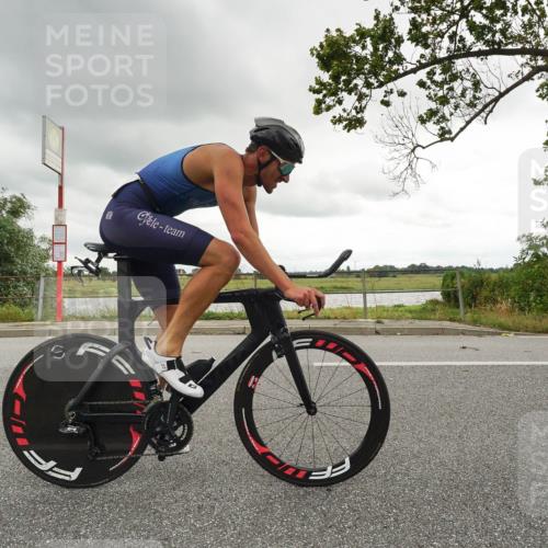 30.08.2026 - Elbe Triathlon Hamburg Michael Burmester http://msf.ph/oto/10110670 30.08.2026 14:56:44 Radfahren 6 meine-sportfotos.de