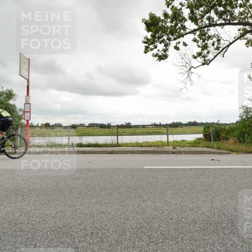 30.08.2026 - Elbe Triathlon Hamburg Michael Burmester http://msf.ph/oto/10110685 30.08.2026 14:58:06 Radfahren  meine-sportfotos.de