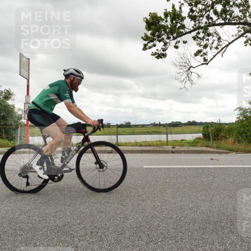 30.08.2026 - Elbe Triathlon Hamburg Michael Burmester http://msf.ph/oto/10110778 30.08.2026 15:13:10 Radfahren  meine-sportfotos.de