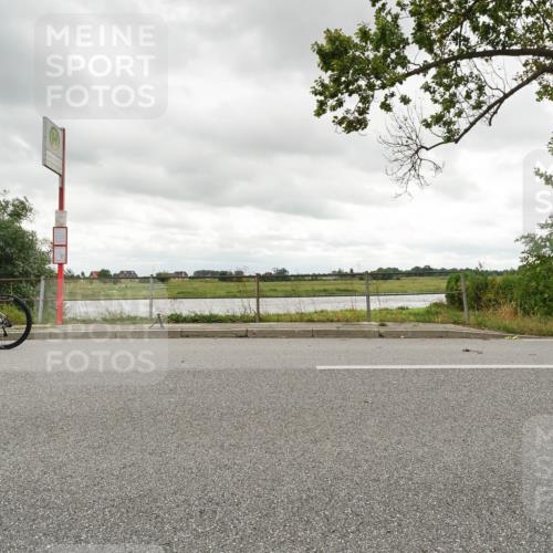 30.08.2026 - Elbe Triathlon Hamburg Michael Burmester http://msf.ph/oto/10110784 30.08.2026 15:15:43 Radfahren  meine-sportfotos.de