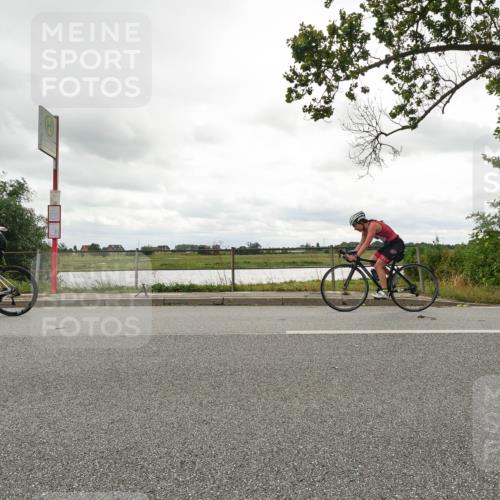 30.08.2026 - Elbe Triathlon Hamburg Michael Burmester http://msf.ph/oto/10110798 30.08.2026 15:20:14 Radfahren  meine-sportfotos.de
