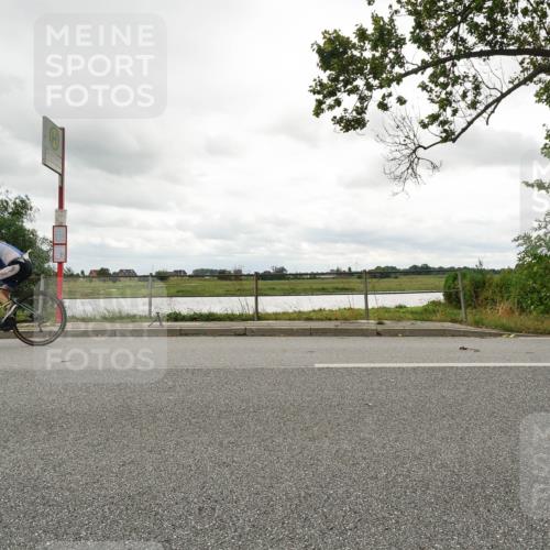 30.08.2026 - Elbe Triathlon Hamburg Michael Burmester http://msf.ph/oto/10110800 30.08.2026 15:20:19 Radfahren  meine-sportfotos.de