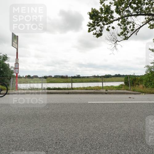 30.08.2026 - Elbe Triathlon Hamburg Michael Burmester http://msf.ph/oto/10110806 30.08.2026 15:21:18 Radfahren  meine-sportfotos.de