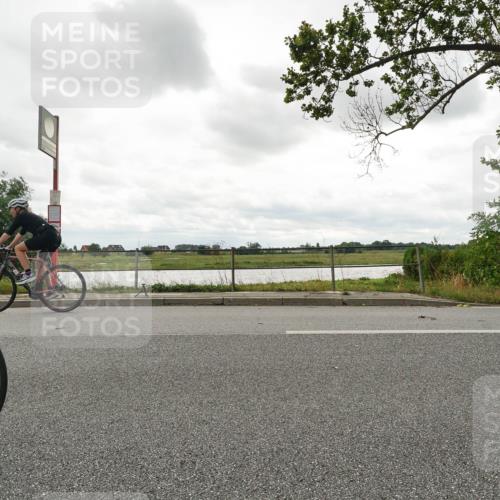 30.08.2026 - Elbe Triathlon Hamburg Michael Burmester http://msf.ph/oto/10110810 30.08.2026 15:21:41 Radfahren  meine-sportfotos.de