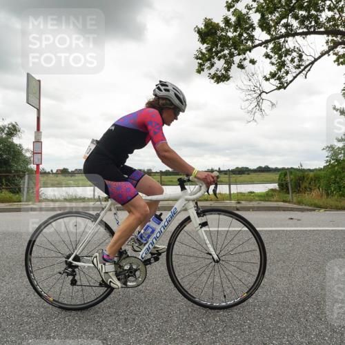 30.08.2026 - Elbe Triathlon Hamburg Michael Burmester http://msf.ph/oto/10110827 30.08.2026 15:23:50 Radfahren  meine-sportfotos.de