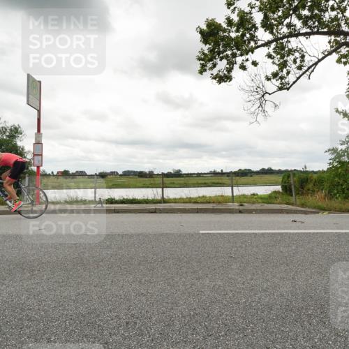 30.08.2026 - Elbe Triathlon Hamburg Michael Burmester http://msf.ph/oto/10110831 30.08.2026 15:24:08 Radfahren  meine-sportfotos.de