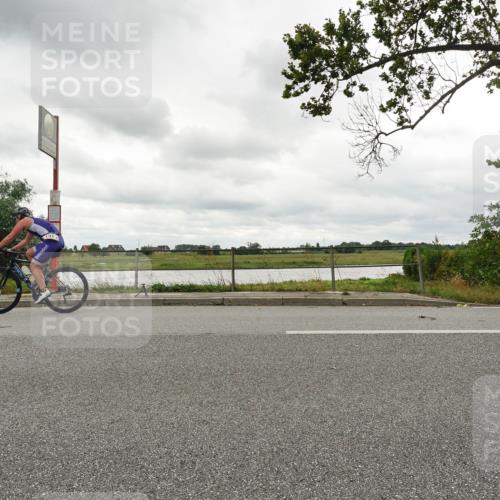 30.08.2026 - Elbe Triathlon Hamburg Michael Burmester http://msf.ph/oto/10110836 30.08.2026 15:25:27 Radfahren 313 meine-sportfotos.de