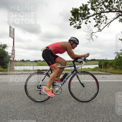 30.08.2026 - Elbe Triathlon Hamburg Michael Burmester http://msf.ph/oto/10110837 30.08.2026 15:25:28 Radfahren 2 meine-sportfotos.de