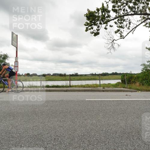 30.08.2026 - Elbe Triathlon Hamburg Michael Burmester http://msf.ph/oto/10110838 30.08.2026 15:25:32 Radfahren  meine-sportfotos.de