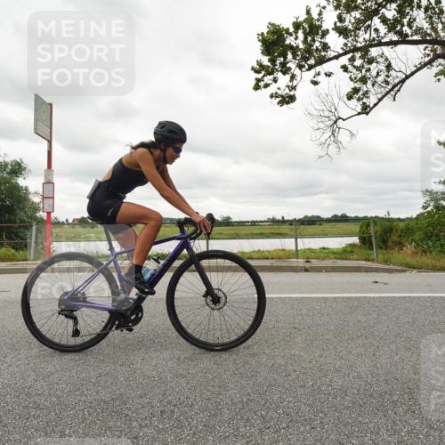 30.08.2026 - Elbe Triathlon Hamburg Michael Burmester http://msf.ph/oto/10110859 30.08.2026 15:27:34 Radfahren  meine-sportfotos.de