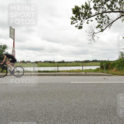 30.08.2026 - Elbe Triathlon Hamburg Michael Burmester http://msf.ph/oto/10110860 30.08.2026 15:27:42 Radfahren  meine-sportfotos.de
