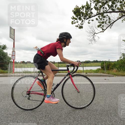 30.08.2026 - Elbe Triathlon Hamburg Michael Burmester http://msf.ph/oto/10110862 30.08.2026 15:27:57 Radfahren  meine-sportfotos.de