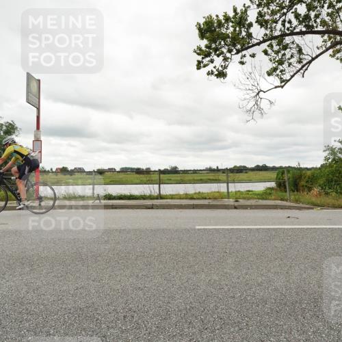 30.08.2026 - Elbe Triathlon Hamburg Michael Burmester http://msf.ph/oto/10110867 30.08.2026 15:28:39 Radfahren  meine-sportfotos.de