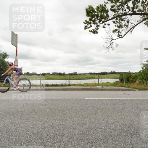 30.08.2026 - Elbe Triathlon Hamburg Michael Burmester http://msf.ph/oto/10110876 30.08.2026 15:29:05 Radfahren  meine-sportfotos.de