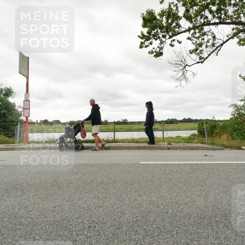 30.08.2026 - Elbe Triathlon Hamburg Michael Burmester http://msf.ph/oto/10110888 30.08.2026 15:30:35 Radfahren  meine-sportfotos.de