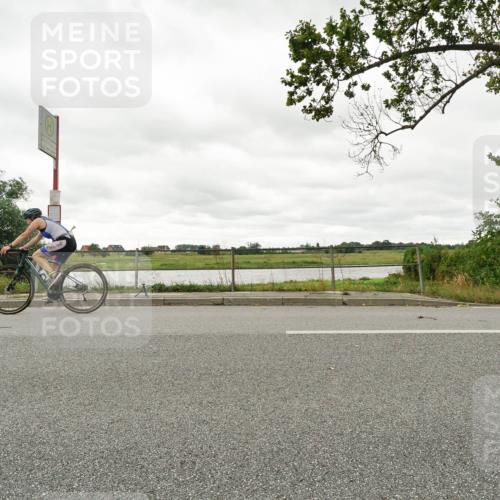 30.08.2026 - Elbe Triathlon Hamburg Michael Burmester http://msf.ph/oto/10110894 30.08.2026 15:30:55 Radfahren  meine-sportfotos.de