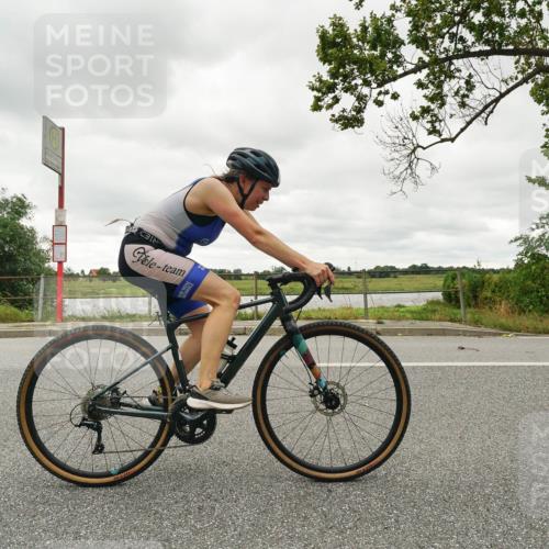 30.08.2026 - Elbe Triathlon Hamburg Michael Burmester http://msf.ph/oto/10110912 30.08.2026 15:32:29 Radfahren  meine-sportfotos.de