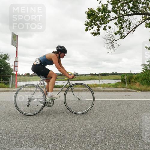 30.08.2026 - Elbe Triathlon Hamburg Michael Burmester http://msf.ph/oto/10110926 30.08.2026 15:33:50 Radfahren 3 meine-sportfotos.de