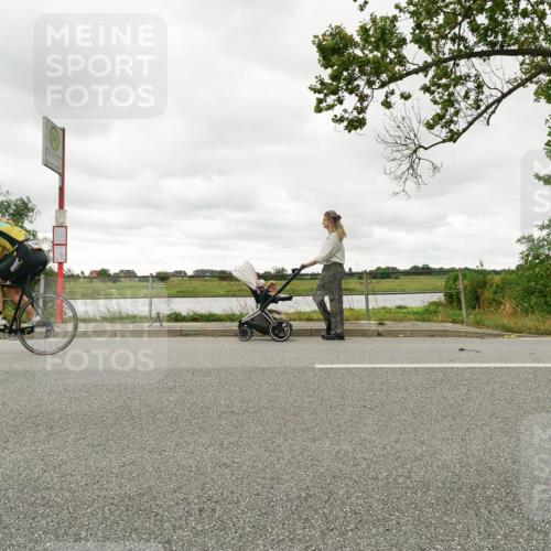 30.08.2026 - Elbe Triathlon Hamburg Michael Burmester http://msf.ph/oto/10110927 30.08.2026 15:33:53 Radfahren  meine-sportfotos.de