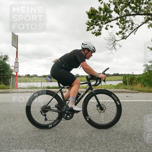 30.08.2026 - Elbe Triathlon Hamburg Michael Burmester http://msf.ph/oto/10110940 30.08.2026 15:34:51 Radfahren  meine-sportfotos.de