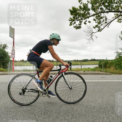 30.08.2026 - Elbe Triathlon Hamburg Michael Burmester http://msf.ph/oto/10110943 30.08.2026 15:35:11 Radfahren  meine-sportfotos.de