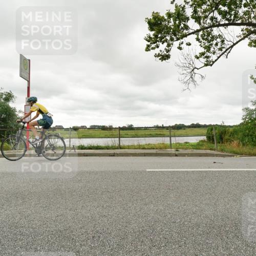 30.08.2026 - Elbe Triathlon Hamburg Michael Burmester http://msf.ph/oto/10110946 30.08.2026 15:35:25 Radfahren  meine-sportfotos.de