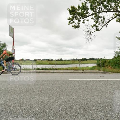 30.08.2026 - Elbe Triathlon Hamburg Michael Burmester http://msf.ph/oto/10110947 30.08.2026 15:35:27 Radfahren  meine-sportfotos.de