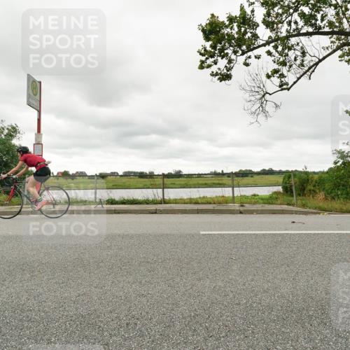 30.08.2026 - Elbe Triathlon Hamburg Michael Burmester http://msf.ph/oto/10110957 30.08.2026 15:36:46 Radfahren  meine-sportfotos.de