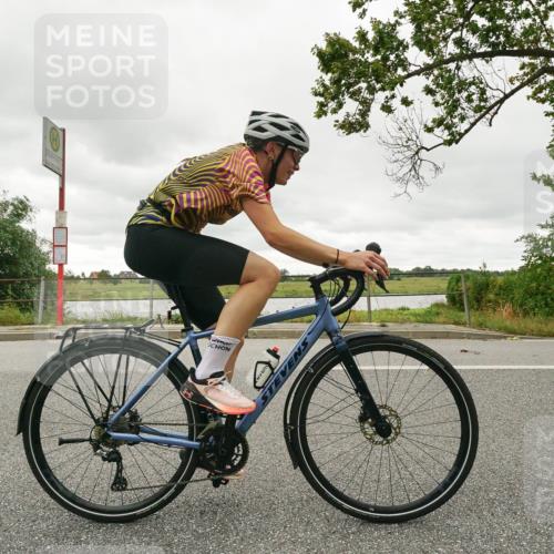 30.08.2026 - Elbe Triathlon Hamburg Michael Burmester http://msf.ph/oto/10110963 30.08.2026 15:37:01 Radfahren  meine-sportfotos.de