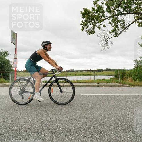 30.08.2026 - Elbe Triathlon Hamburg Michael Burmester http://msf.ph/oto/10110974 30.08.2026 15:38:34 Radfahren  meine-sportfotos.de