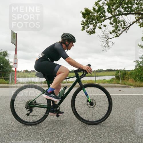 30.08.2026 - Elbe Triathlon Hamburg Michael Burmester http://msf.ph/oto/10110976 30.08.2026 15:38:57 Radfahren  meine-sportfotos.de