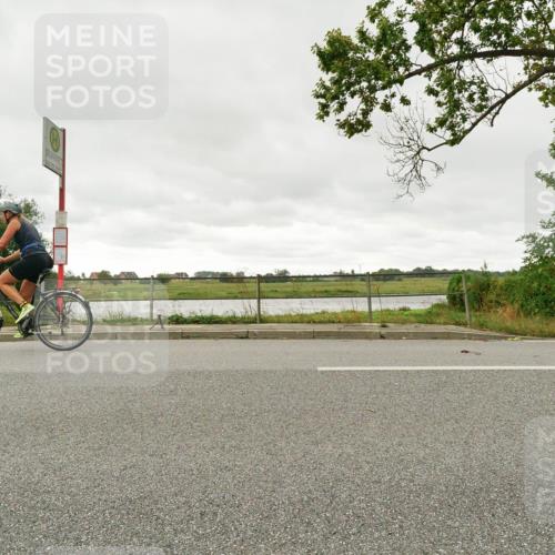 30.08.2026 - Elbe Triathlon Hamburg Michael Burmester http://msf.ph/oto/10110992 30.08.2026 15:40:01 Radfahren  meine-sportfotos.de
