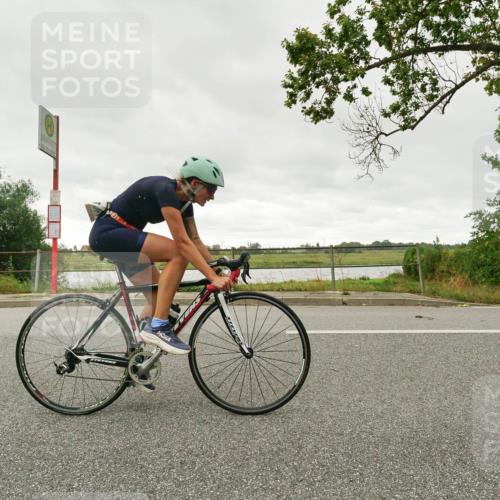 30.08.2026 - Elbe Triathlon Hamburg Michael Burmester http://msf.ph/oto/10111000 30.08.2026 15:40:35 Radfahren  meine-sportfotos.de