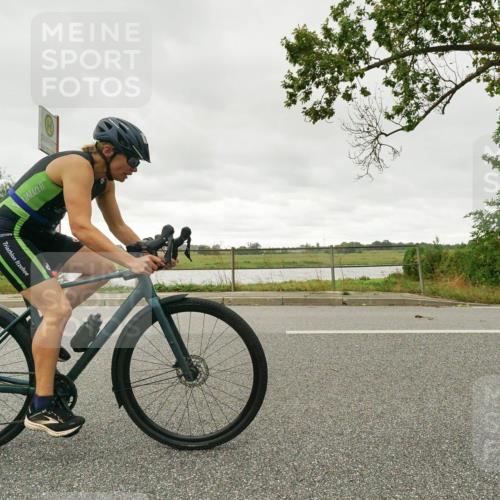 30.08.2026 - Elbe Triathlon Hamburg Michael Burmester http://msf.ph/oto/10111005 30.08.2026 15:40:54 Radfahren  meine-sportfotos.de