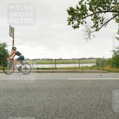 30.08.2026 - Elbe Triathlon Hamburg Michael Burmester http://msf.ph/oto/10111037 30.08.2026 15:43:25 Radfahren  meine-sportfotos.de